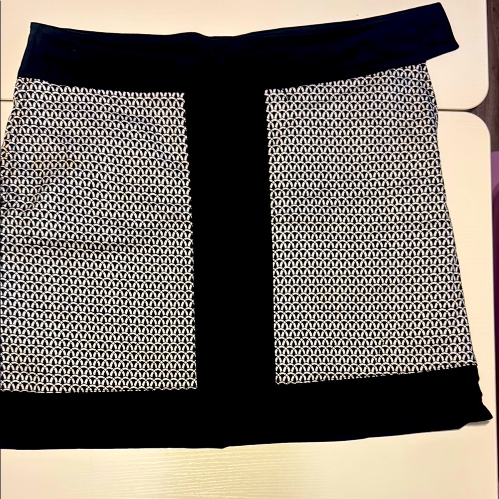 Greg Norman Collection Black and White Pencil Skirt #59